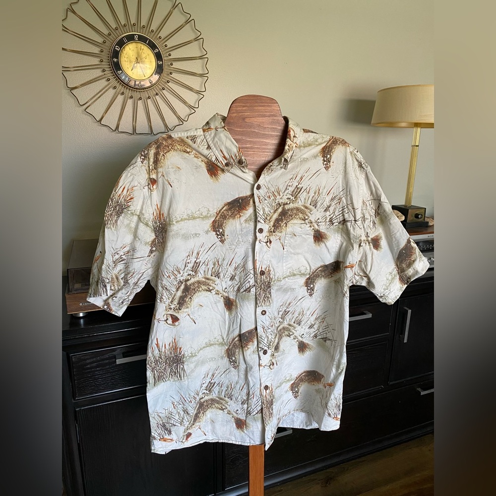 Vintage Men’s Bass‎ Fishing Shirt
